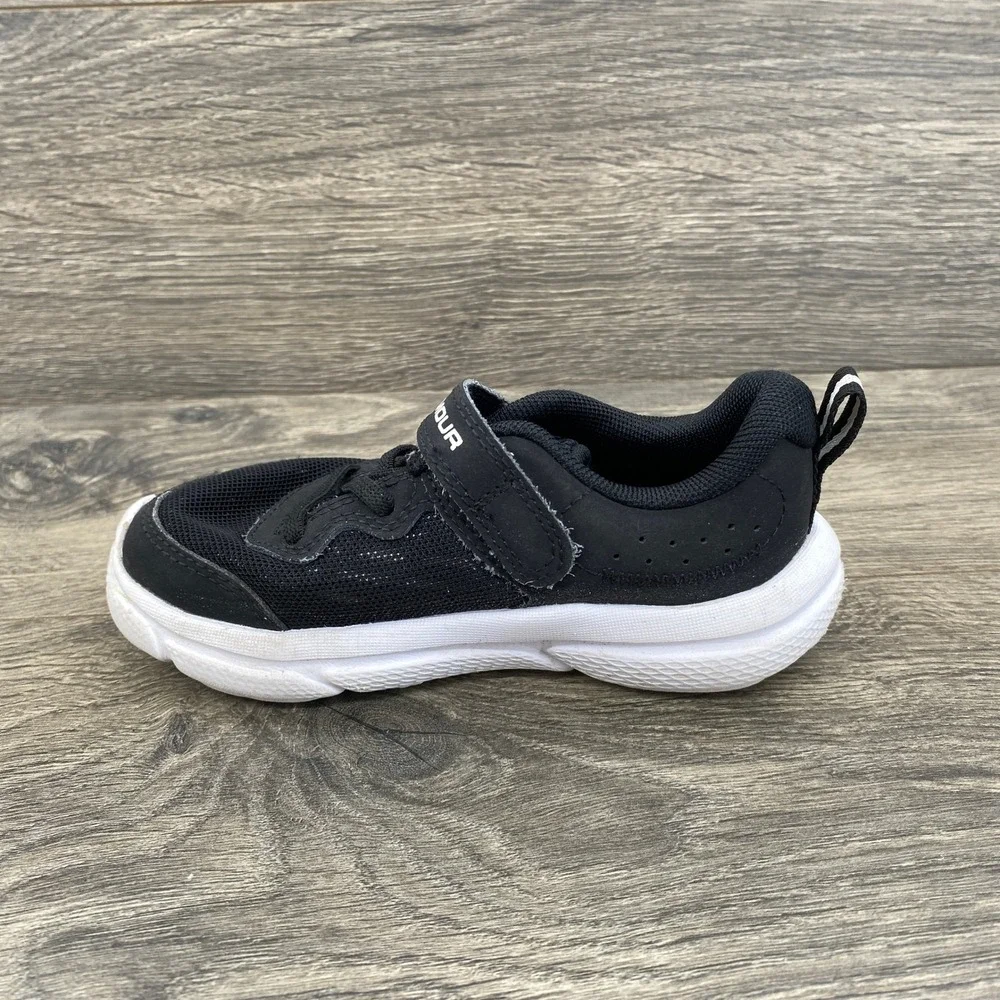 Under Armour Assert 9 Sneakers Toddler 9K Black White Hook & Loop 3026184-001